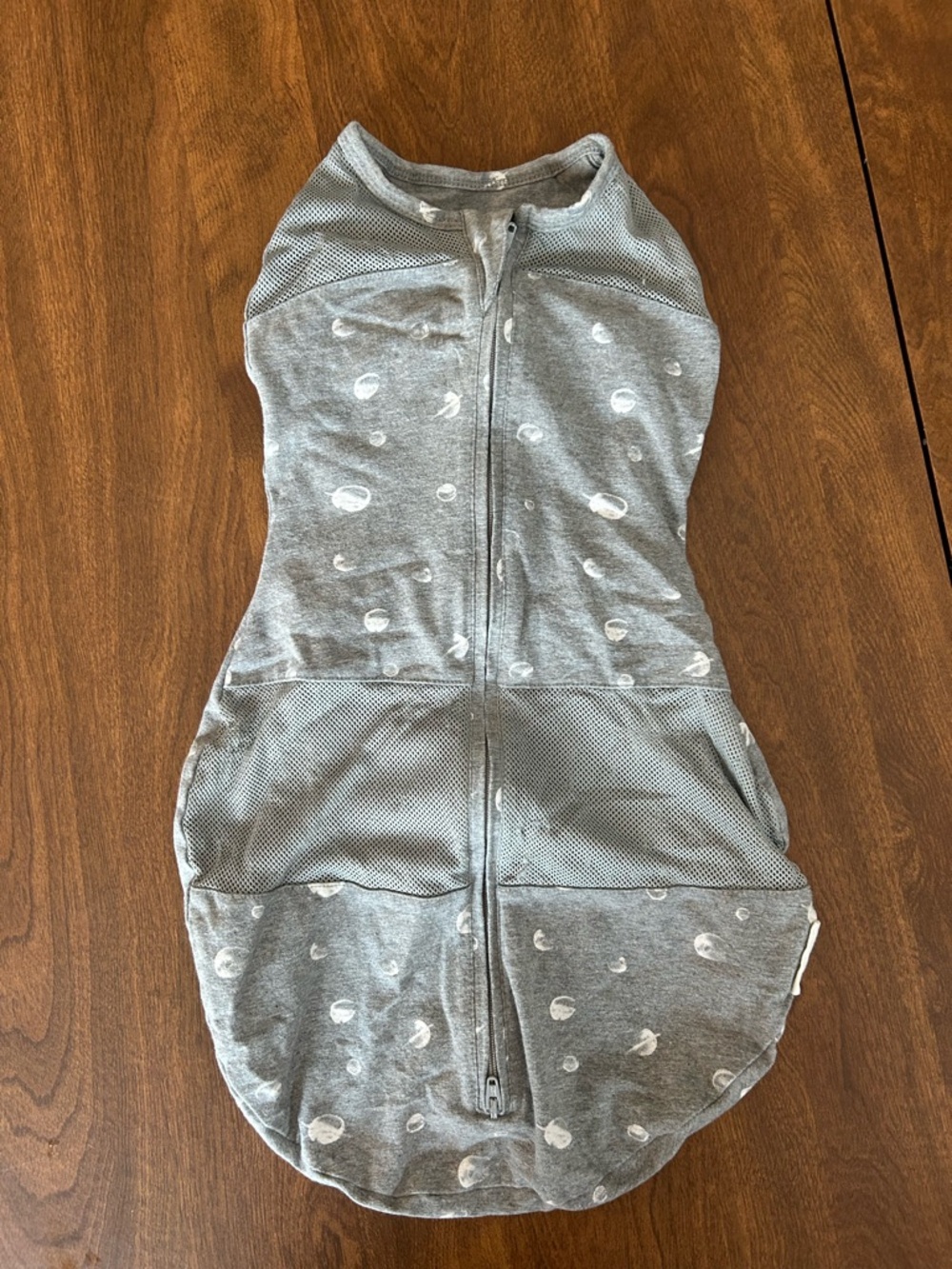 Happiest Baby Kids Grey Moon-Print Zip Swaddle Pajamas